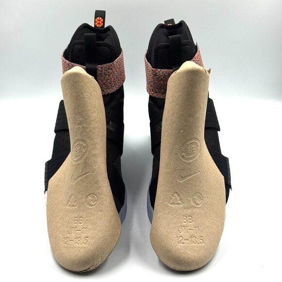 Nike LeBron Soldier 10 'Iridescent' - Picture 4 of 15